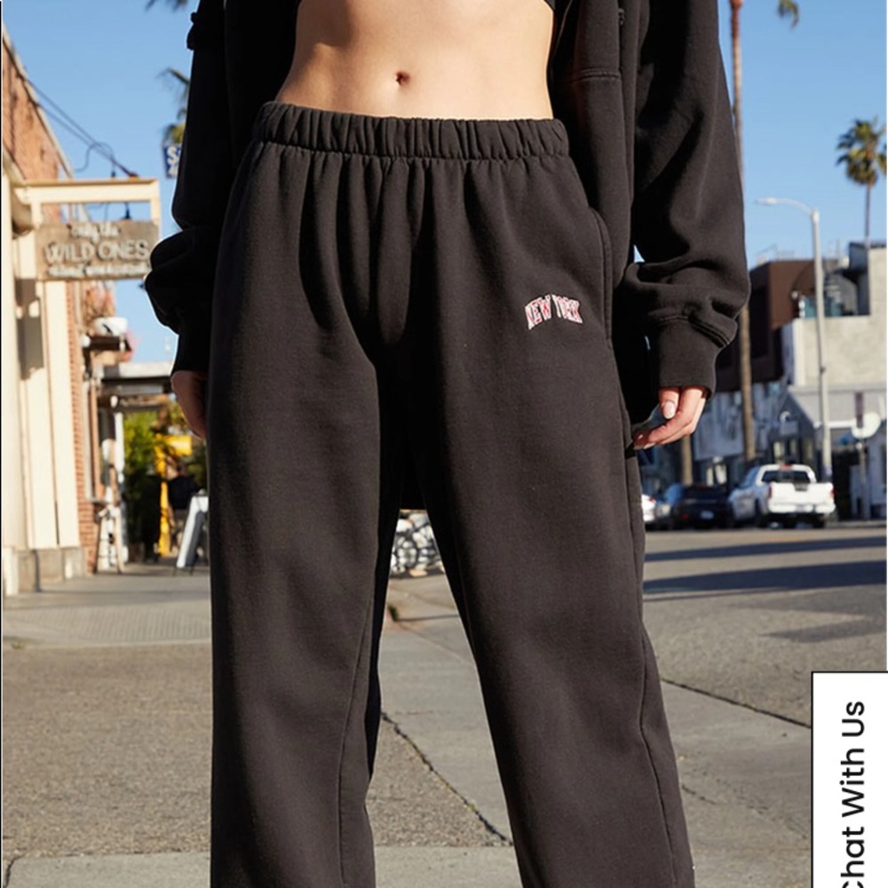 PacSun John Galt Black New York Rosa Sweatpants